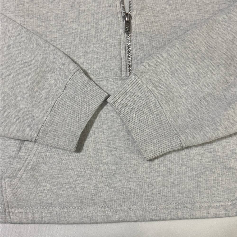 PINK by Victorias Secret cropped grey sweatshirt. Size M - Picture 6 of 6